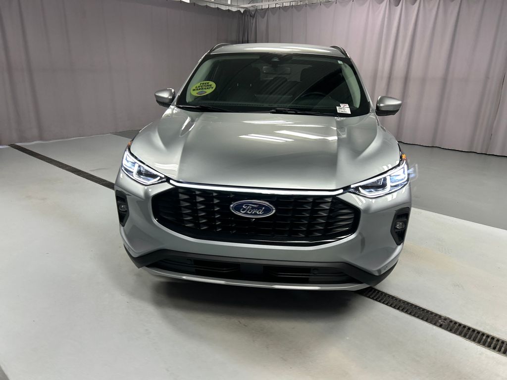 2024 Ford Escape Platinum photo 2