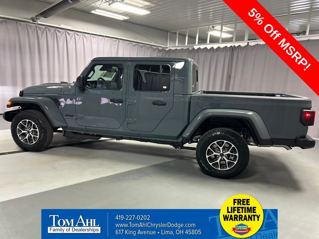 New 2026 Jeep Gladiator SPORT S 4X4 Pickup