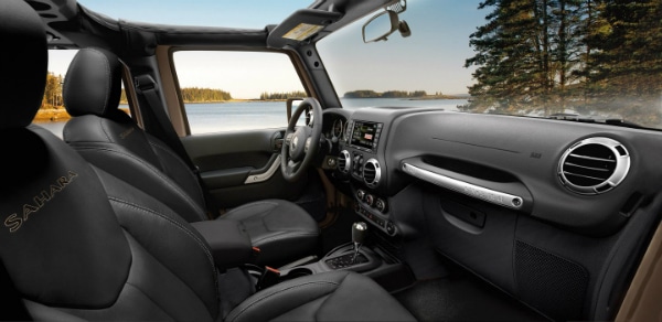 2017 Jeep Wrangler front seats