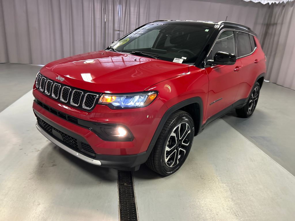 2023 Jeep Compass Limited photo 3