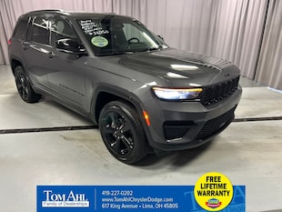 2024 Jeep Grand Cherokee Laredo SUV