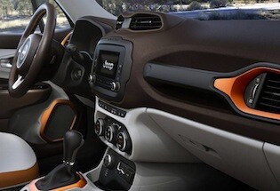 2016 Jeep Renegade interior