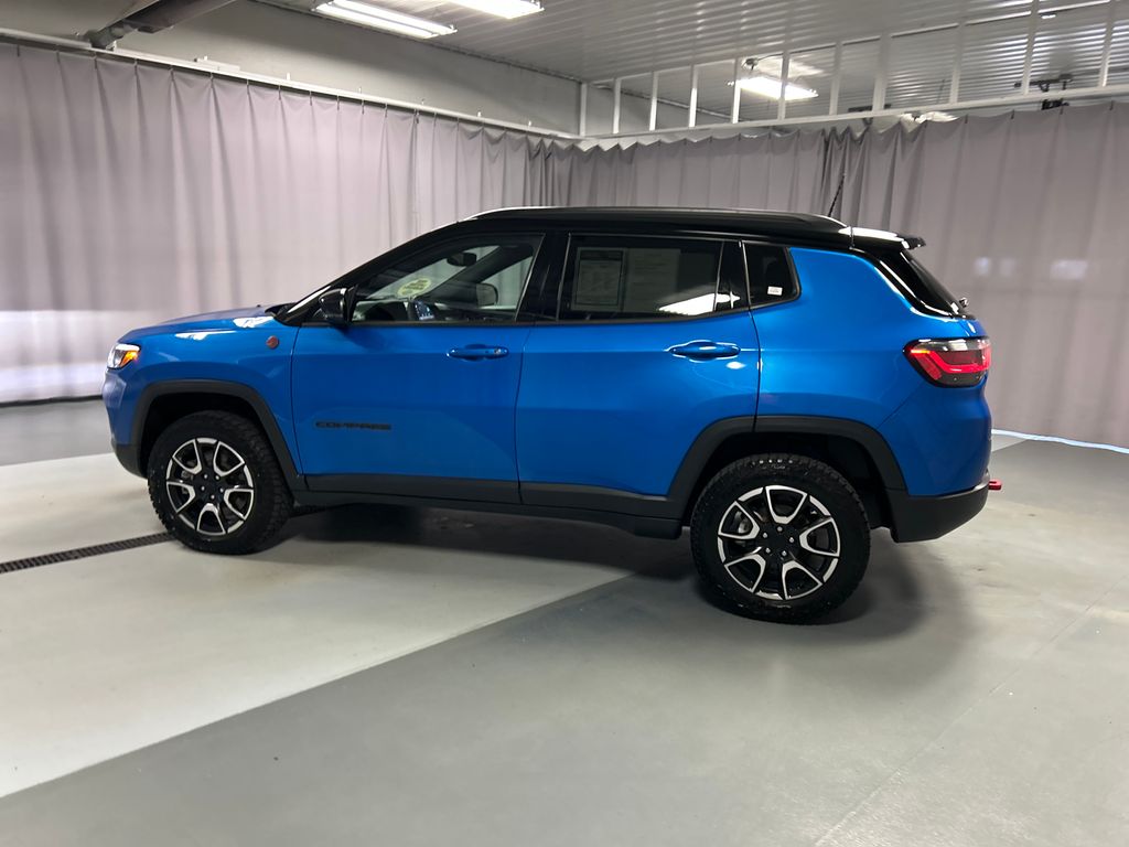 2024 Jeep Compass Trailhawk - Photo 4