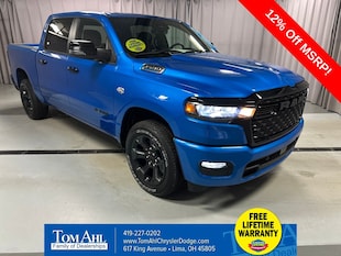 2026 Ram 1500 BIG HORN CREW CAB 4X4 5'7 BOX Pickup C23145