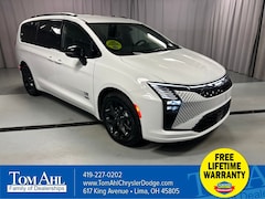 2027 Chrysler Pacifica SELECT Passenger Van