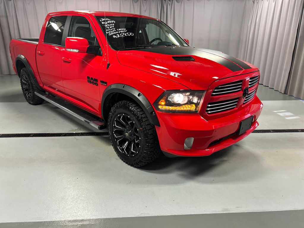 2016 RAM 1500 Sport 4x4 Crew Cab 5'7's photo