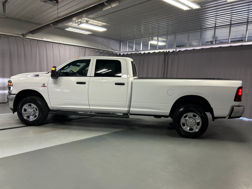 2025 Ram 2500 Tradesman photo 4