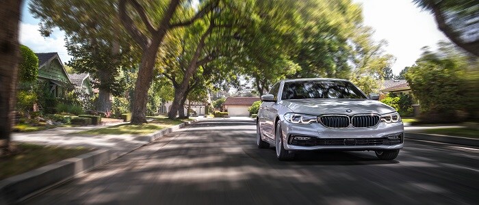 700 × 300
