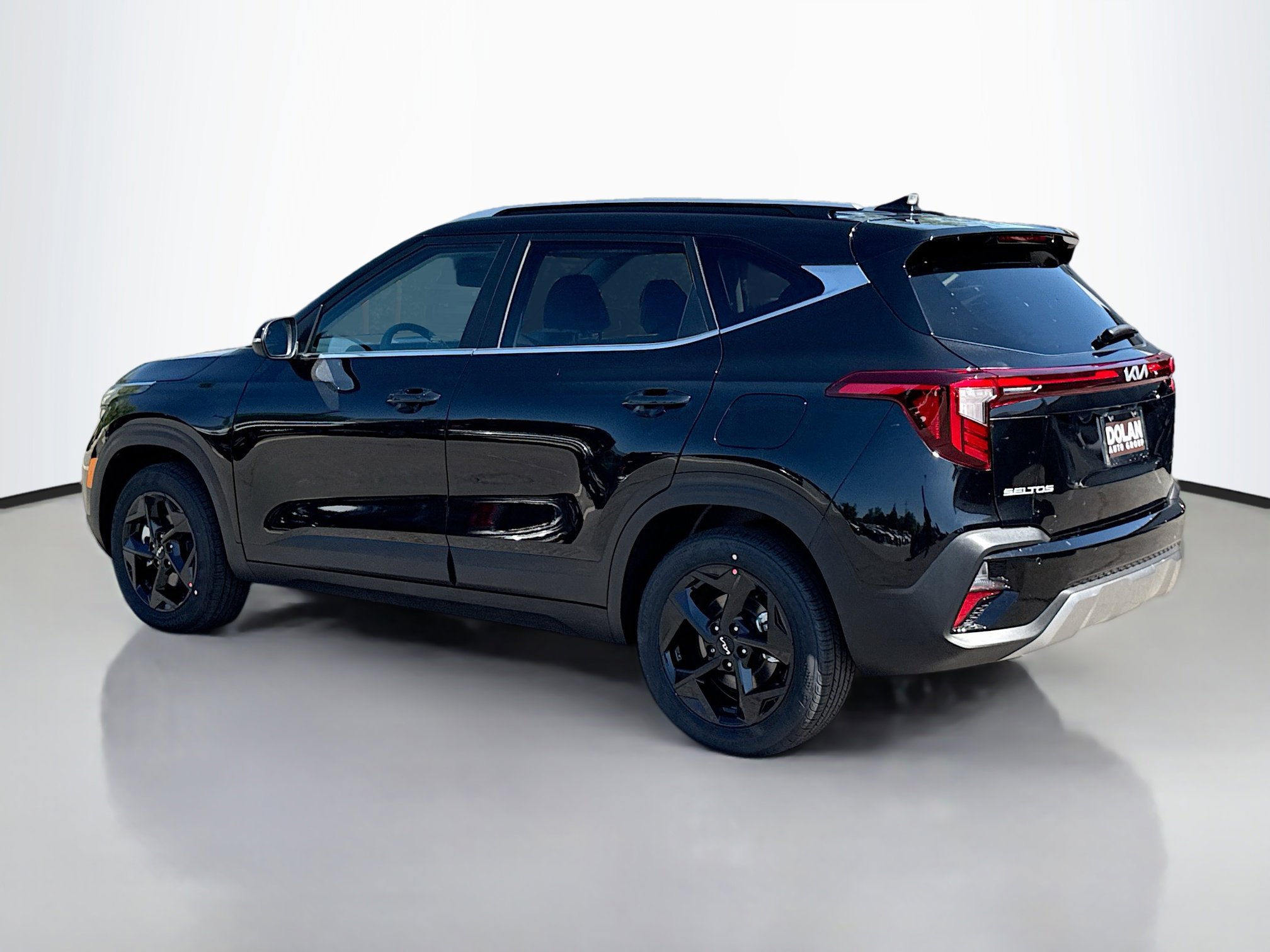 2026 Kia Seltos EX photo 3