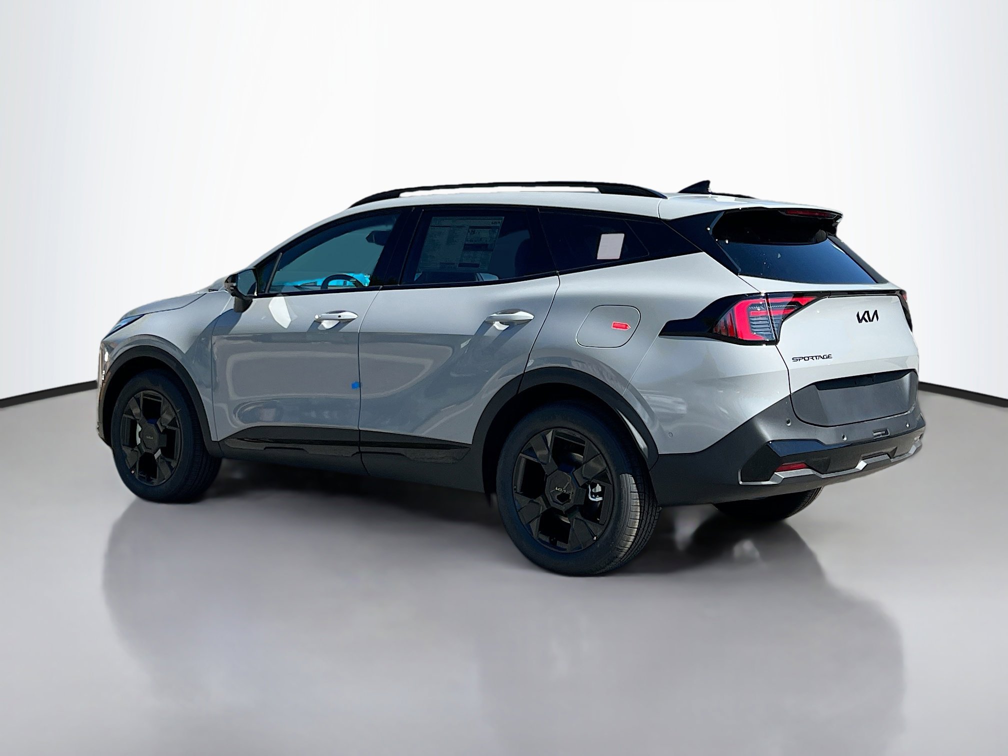 2026 Kia Sportage X-Line photo 2