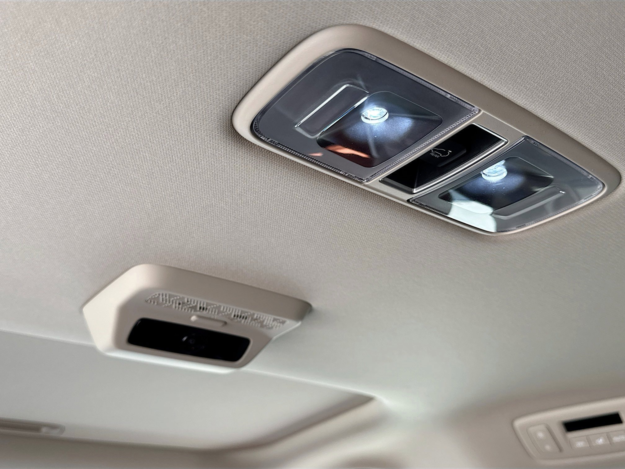 2025 Kia Carnival SX Prestige - Photo 32