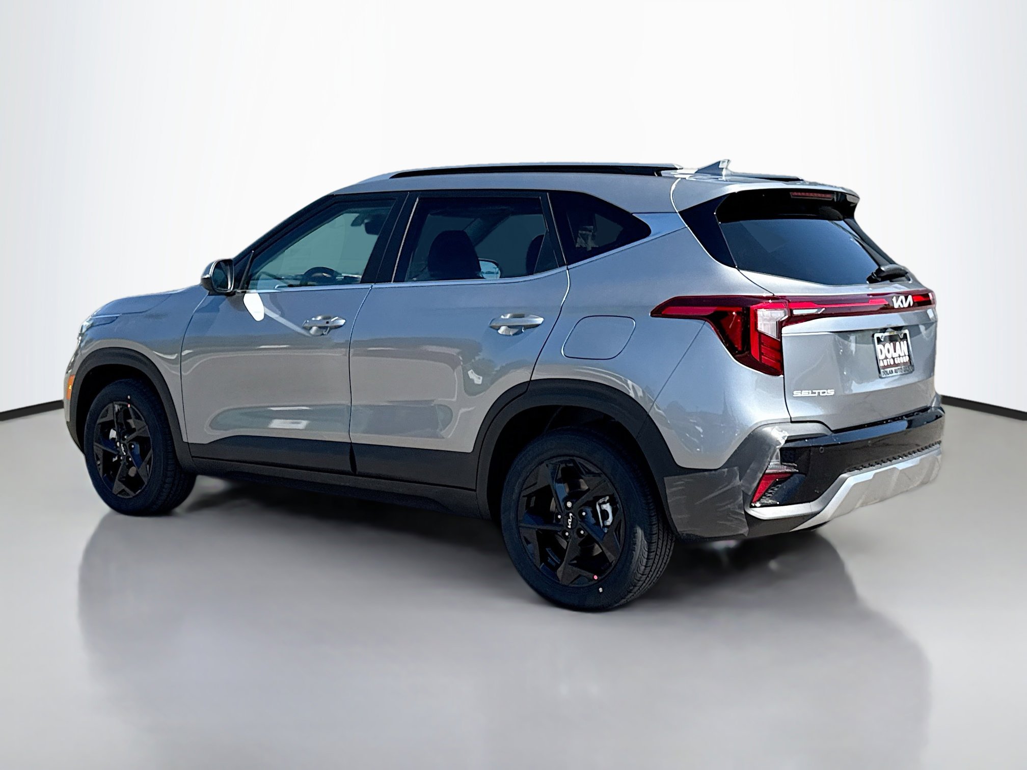 2026 Kia Seltos EX photo 2