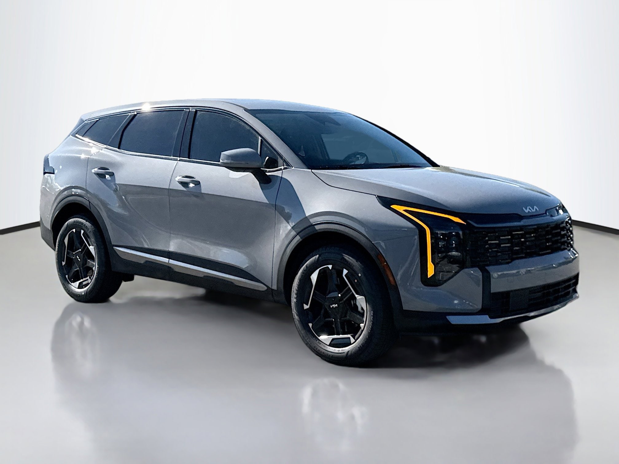 2026 Kia Sportage S Hybrid's photo