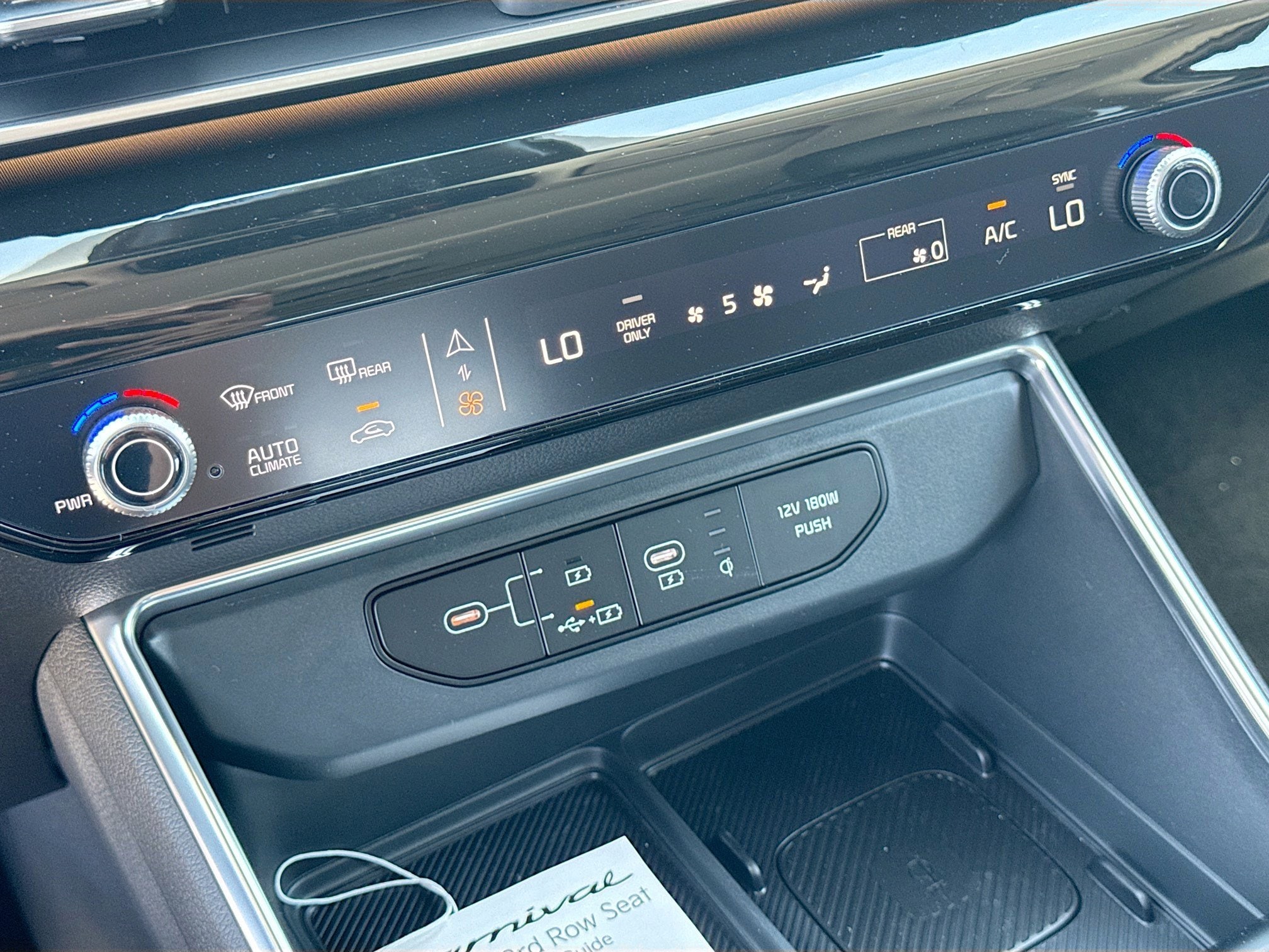 2025 Kia Carnival SX Prestige - Photo 18