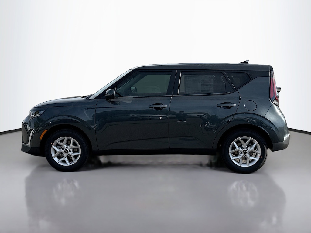 New 2025 Kia Soul LX Hatchback