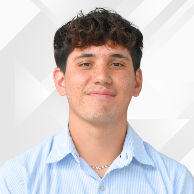 Staff member Sebastian Cuellar from ID_2d14d7d98002