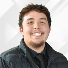 Staff member Julian Pardo from ID_2d14d7d98002