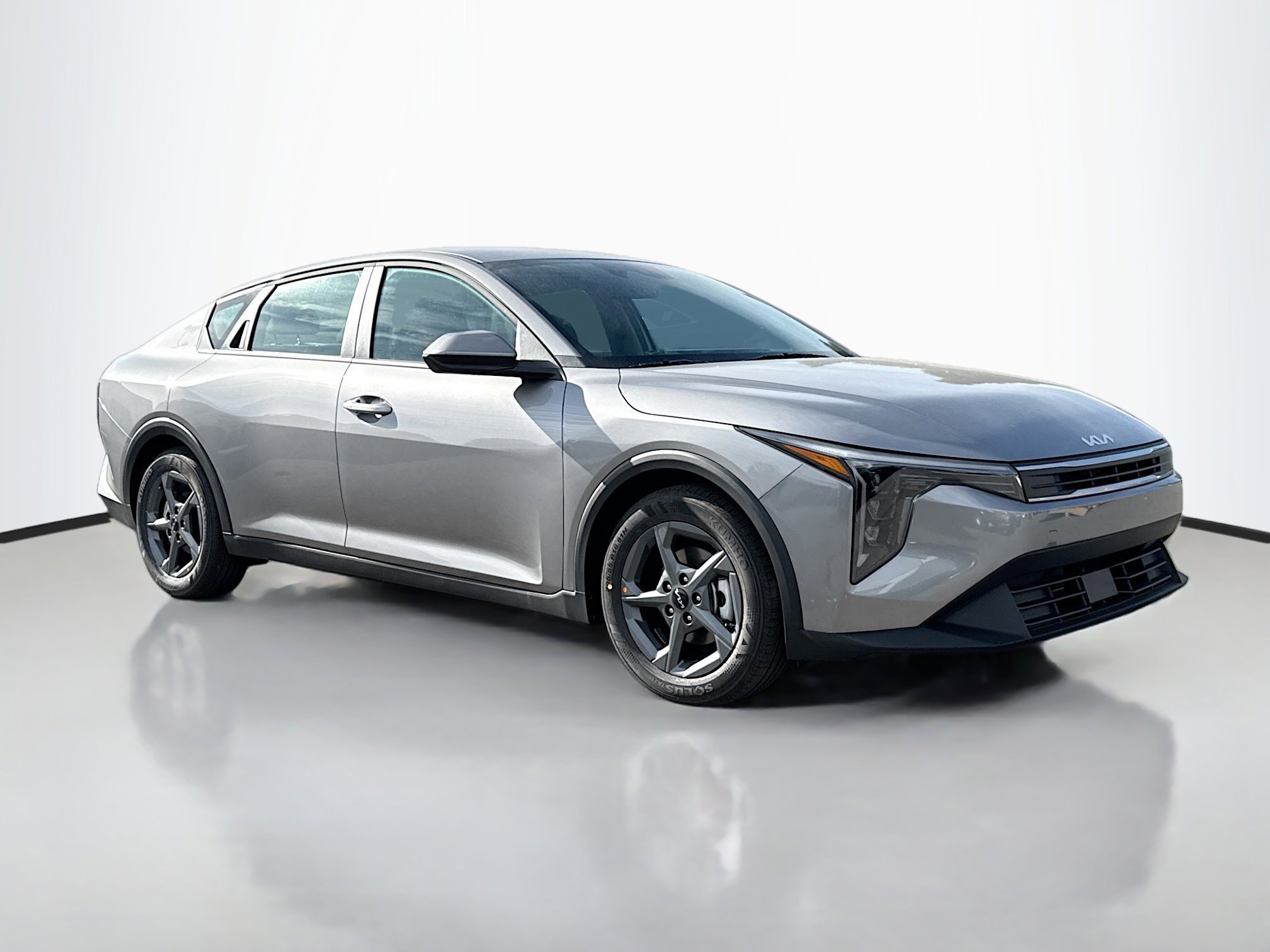 2025 Kia K4 LXS's photo