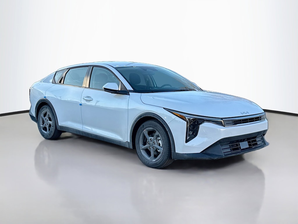 New 2026 Kia K4 LXS 4dr Car