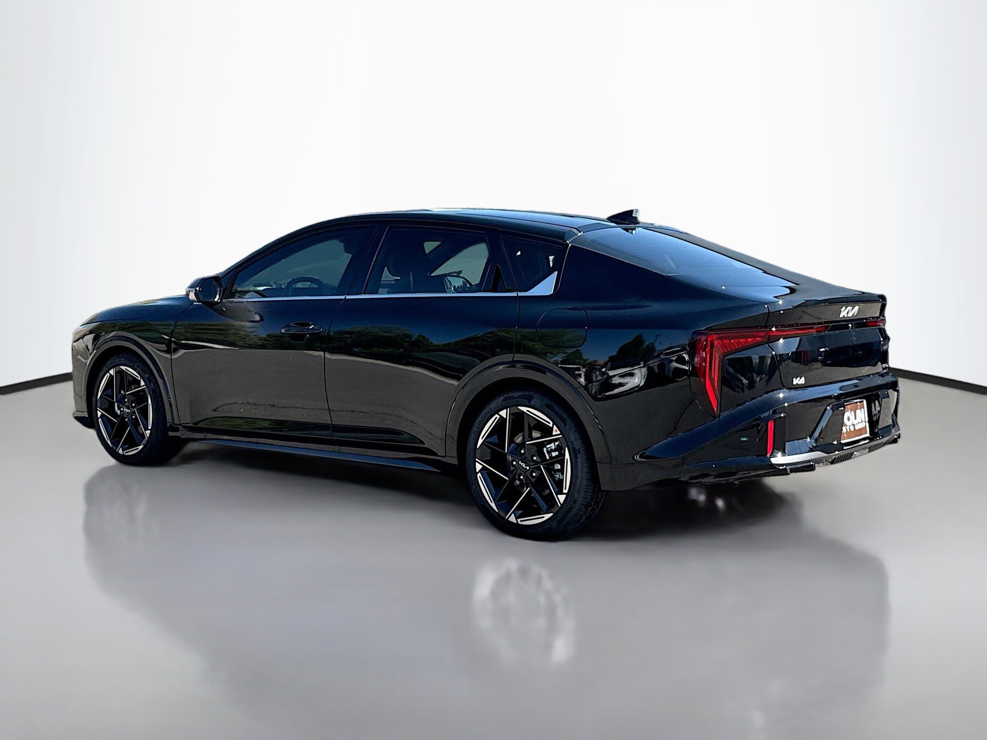 2025 Kia K4 GT-Line photo 4