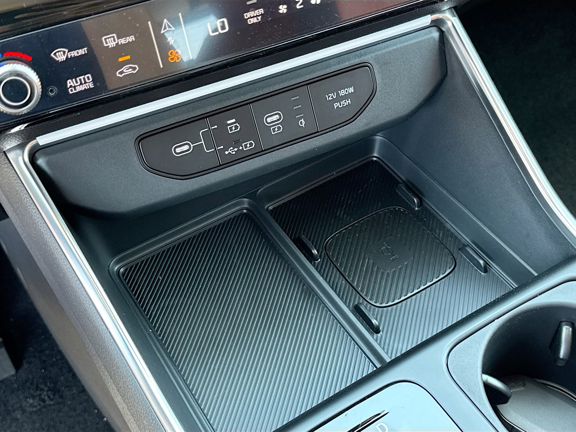 2025 Kia Carnival SX Prestige - Photo 29