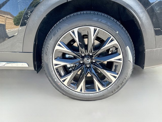 2025 Mazda CX-90 Premium Plus Package - Photo 32