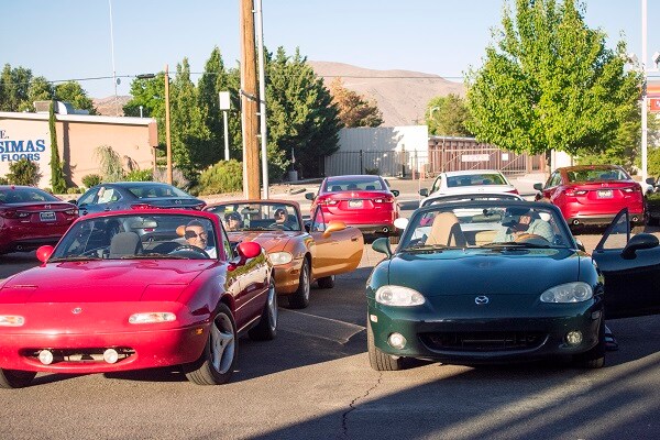 600 × 400