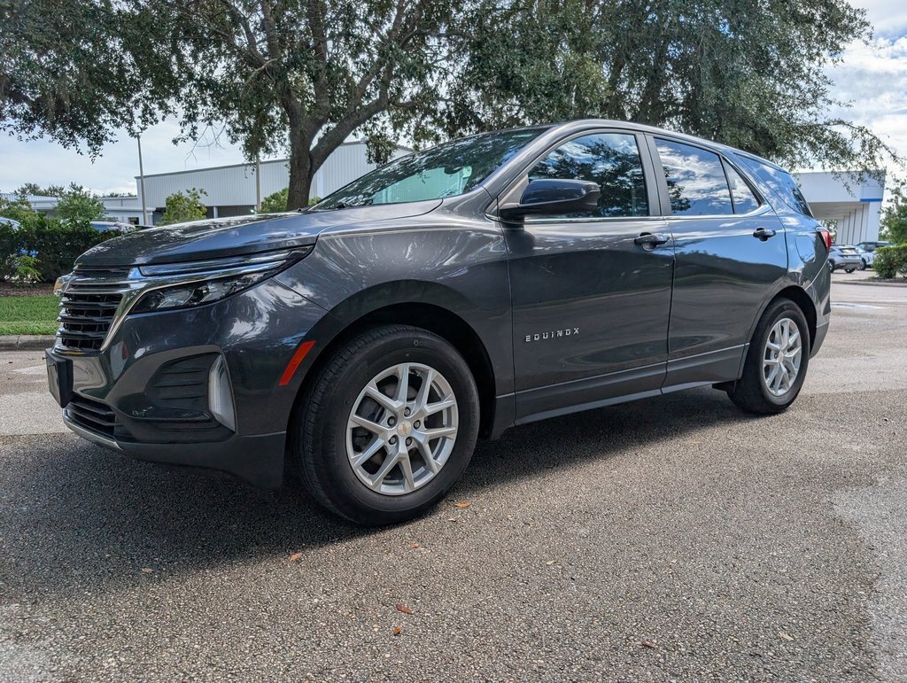 2022 Chevrolet Equinox LT photo 3