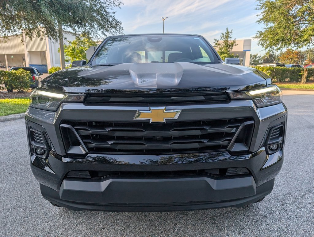2026 Chevrolet Colorado LT photo 2