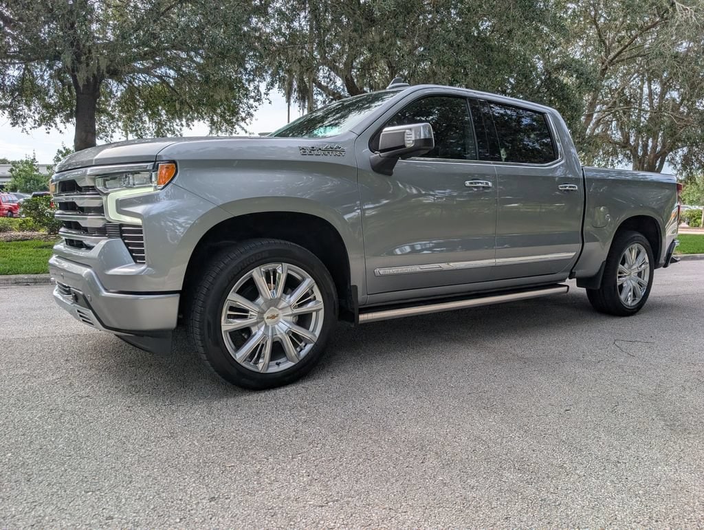 Used 2025 Chevrolet Silverado 1500 High Country Truck Crew Cab