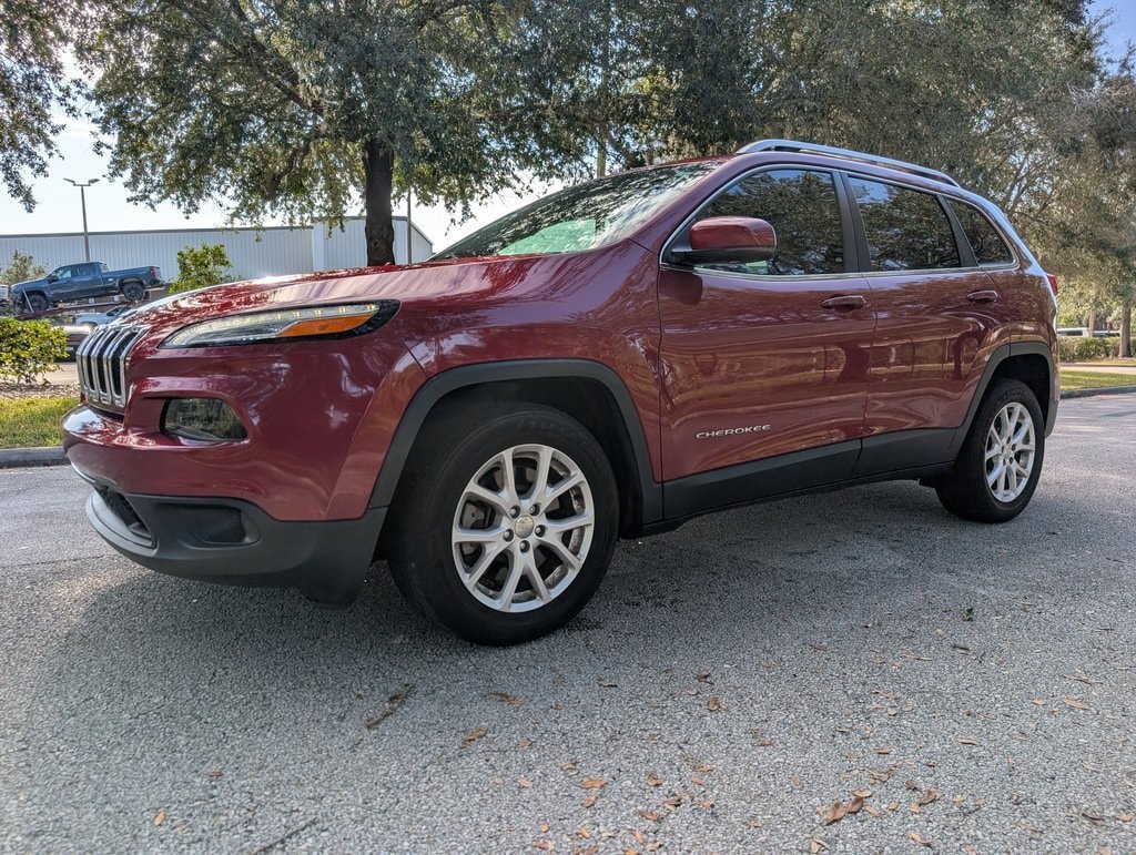 Used 2016 Jeep Cherokee Latitude SUV