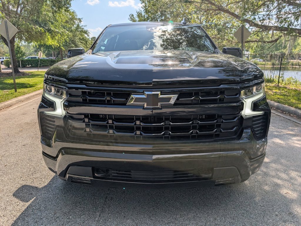 2025 Chevrolet Silverado 1500 RST photo 2