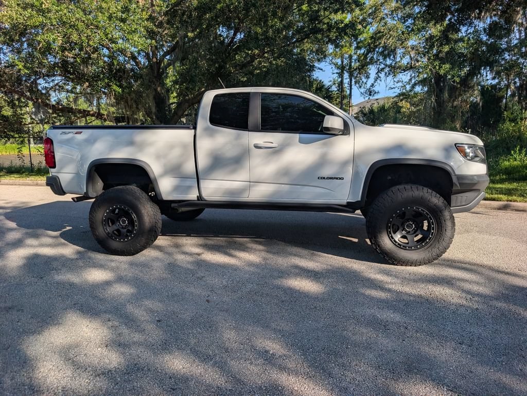 2019 Chevrolet Colorado ZR2 - Photo 9