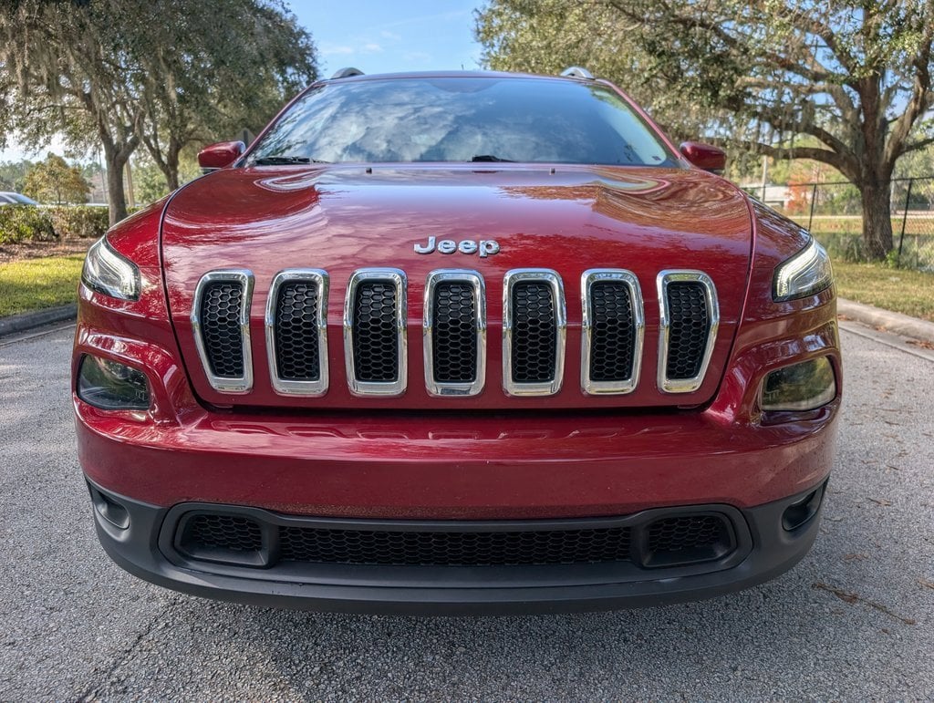 Used 2016 Jeep Cherokee Latitude SUV
