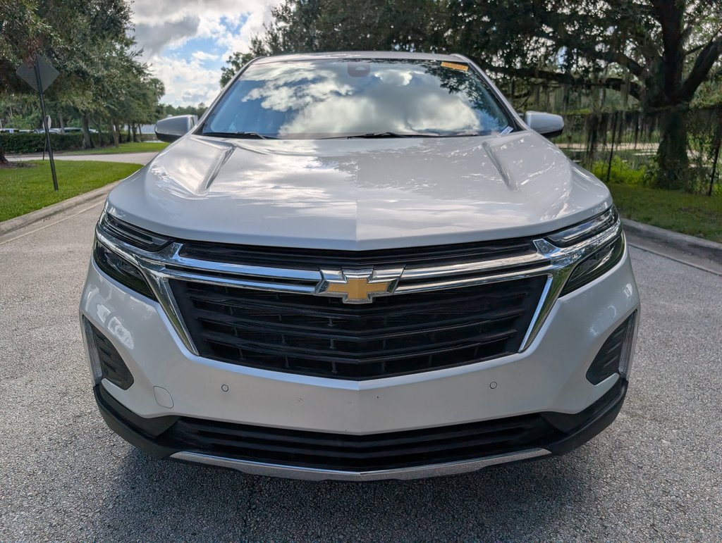 2022 Chevrolet Equinox LT photo 2