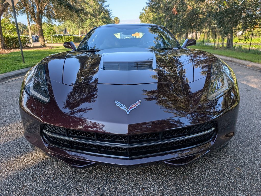 2017 Chevrolet Corvette Stingray 1LT photo 2