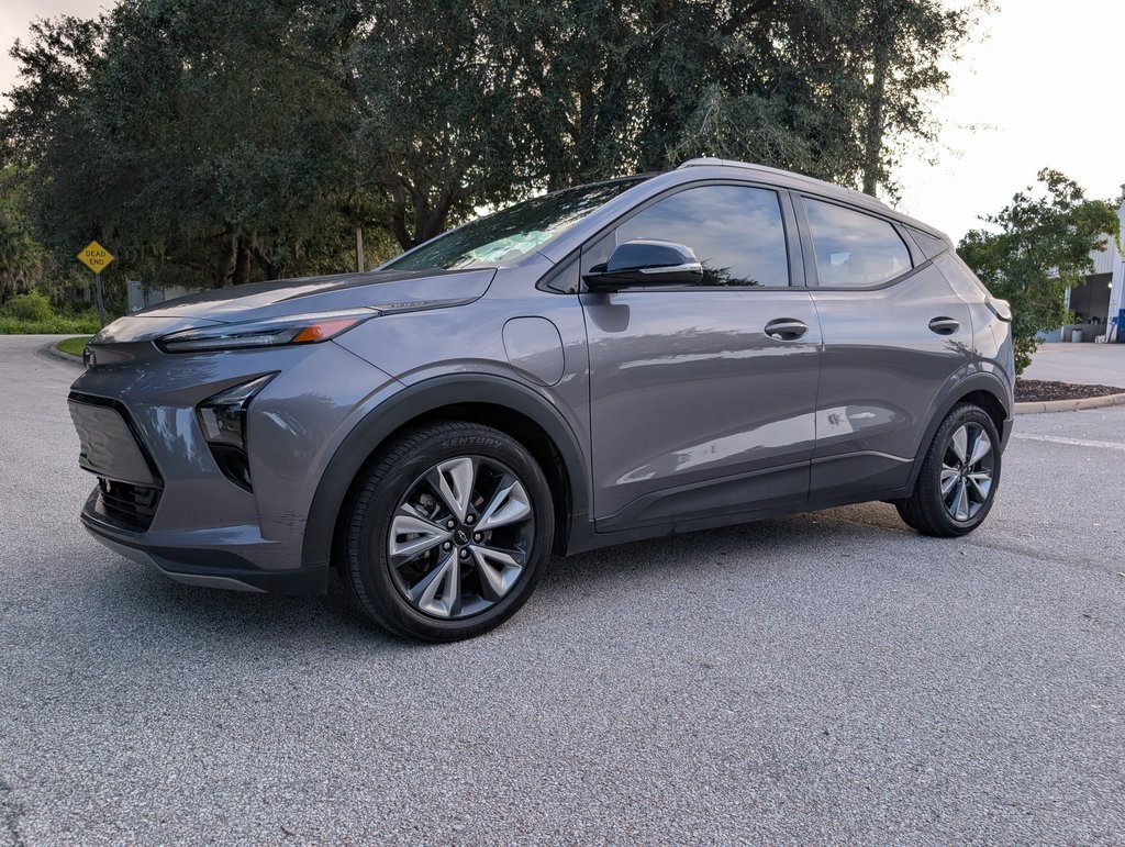 2022 Chevrolet Bolt EUV photo 3
