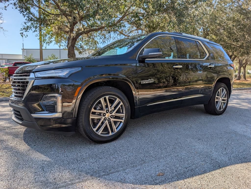 Used 2023 Chevrolet Traverse High Country SUV