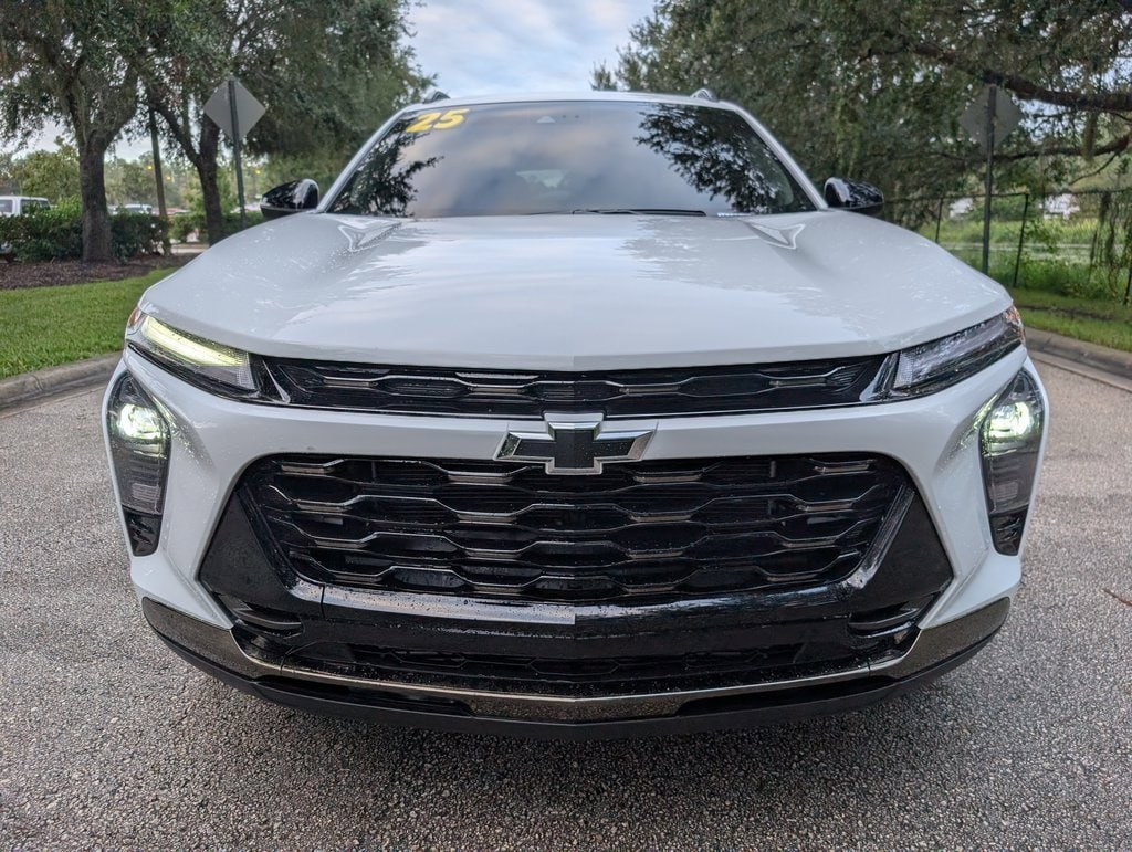 Used 2025 Chevrolet Trax Activ SUV