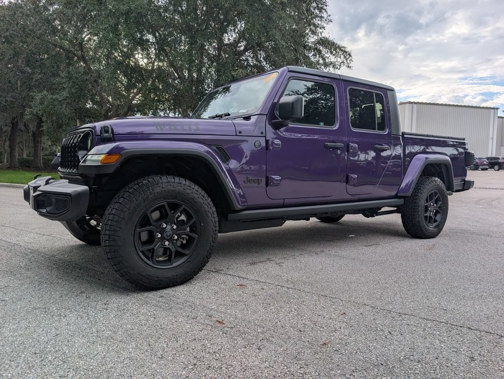 Used 2026 Jeep Gladiator Willys Truck Crew Cab