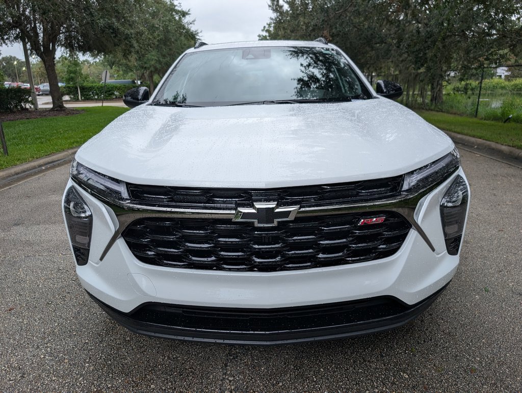 2026 Chevrolet Trax photo 2