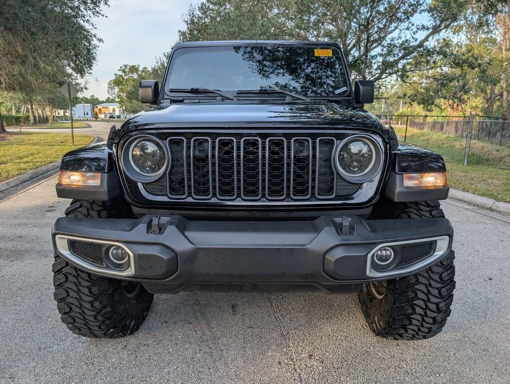 Used 2024 Jeep Gladiator Sport S Truck Crew Cab