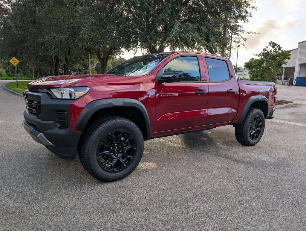2026 Chevrolet Colorado Trail Boss photo 3