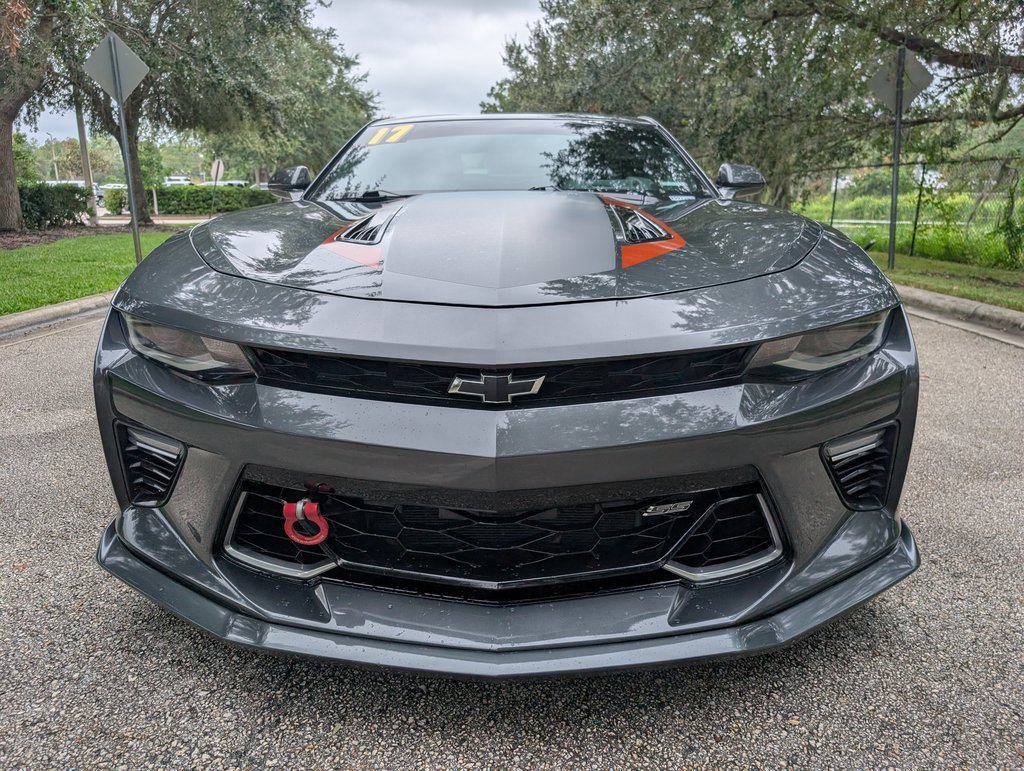 2017 Chevrolet Camaro 2SS photo 2