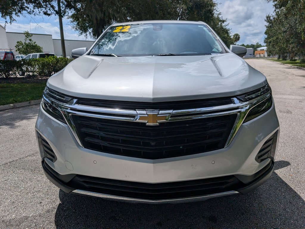 2022 Chevrolet Equinox LT photo 2