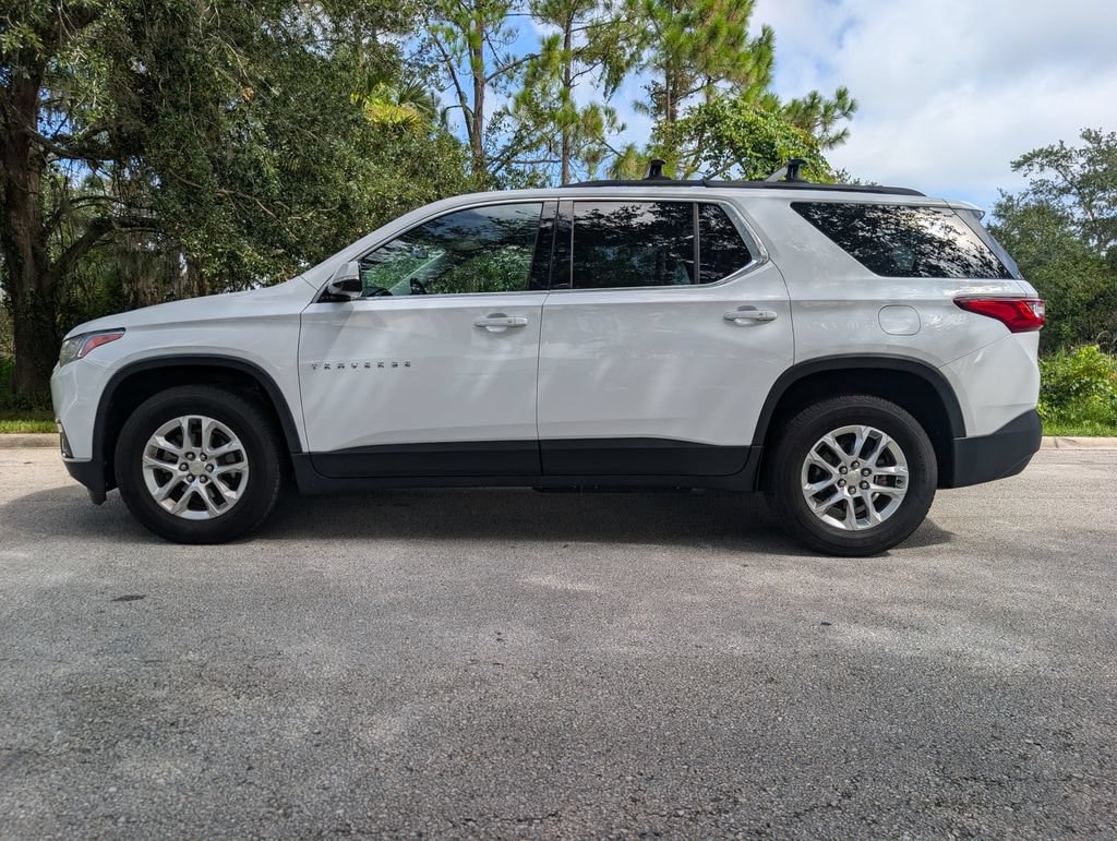 Used 2019 Chevrolet Traverse LT Cloth SUV