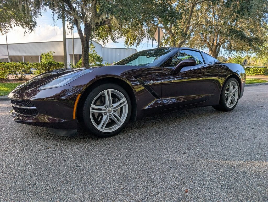 2017 Chevrolet Corvette Stingray 1LT photo 3