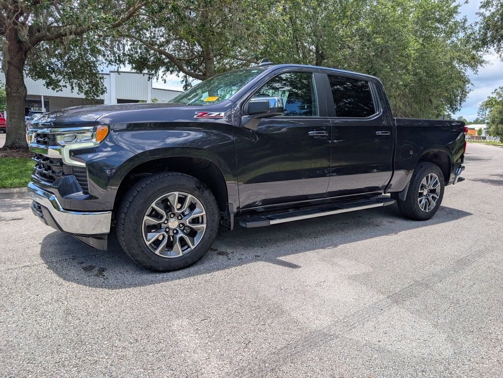 Used 2023 Chevrolet Silverado 1500 LT Truck Crew Cab