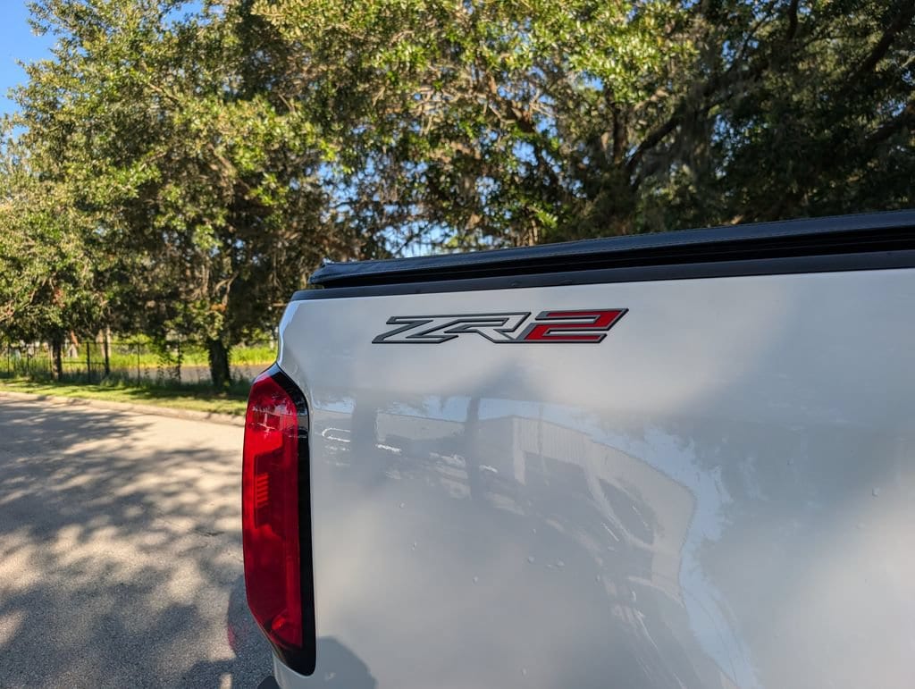 2019 Chevrolet Colorado ZR2 - Photo 10