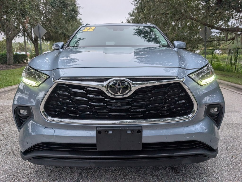 Used 2022 Toyota Highlander Limited SUV